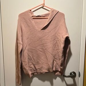 Elegant V-Neck Sweater in Soft Pink